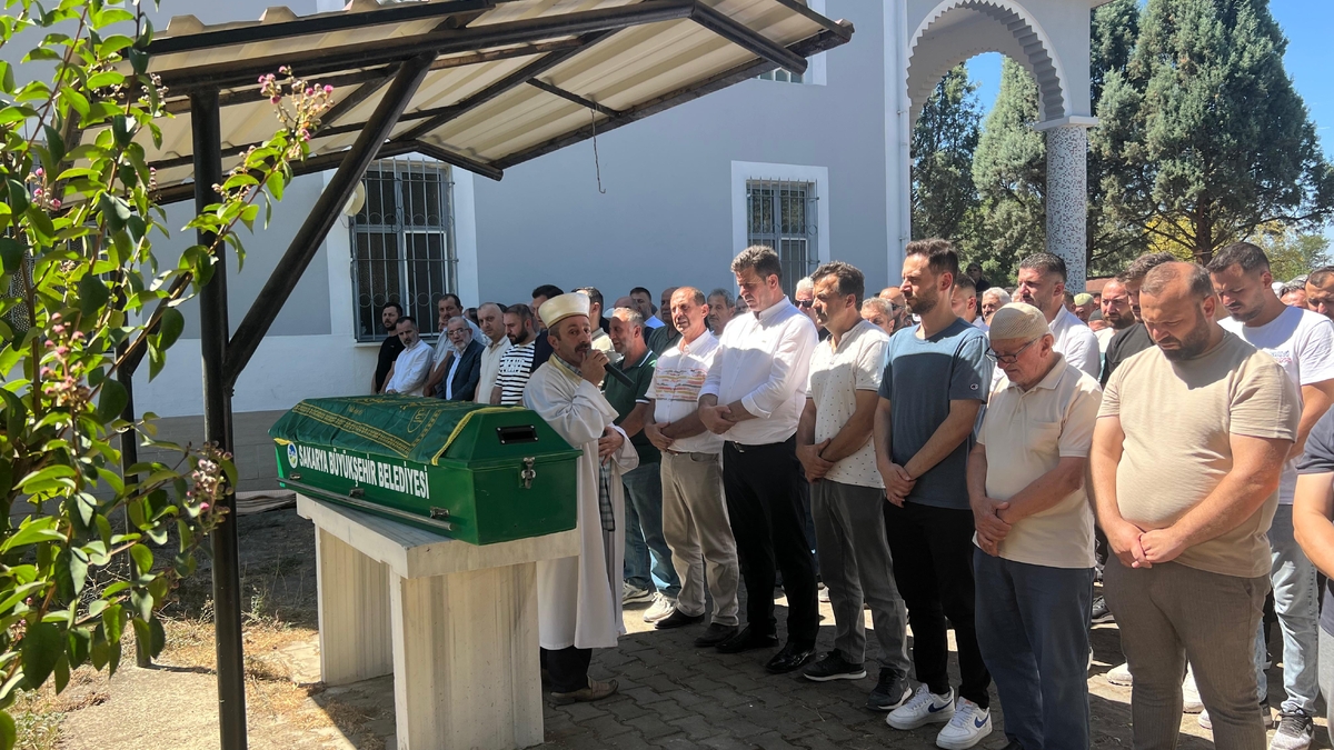 Muhtar Kızıldağ’ın Annesi defnedildi