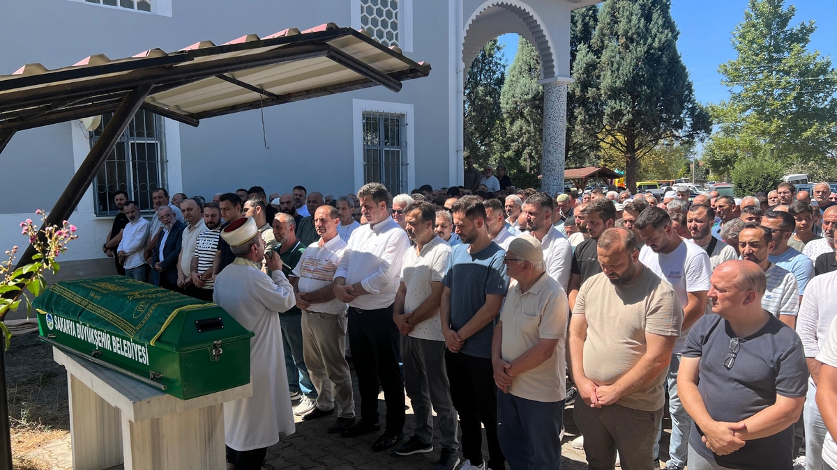 Muhtar Kızıldağ’ın Annesi defnedildi