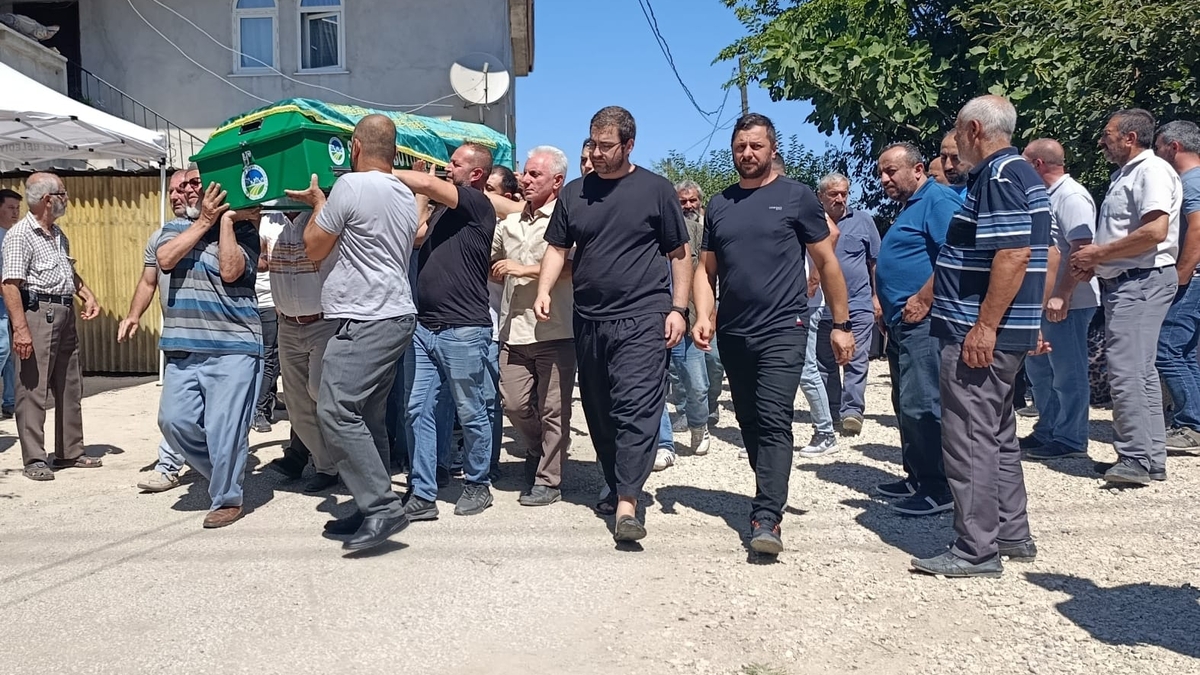 Muhtar Kızıldağ’ın Annesi defnedildi
