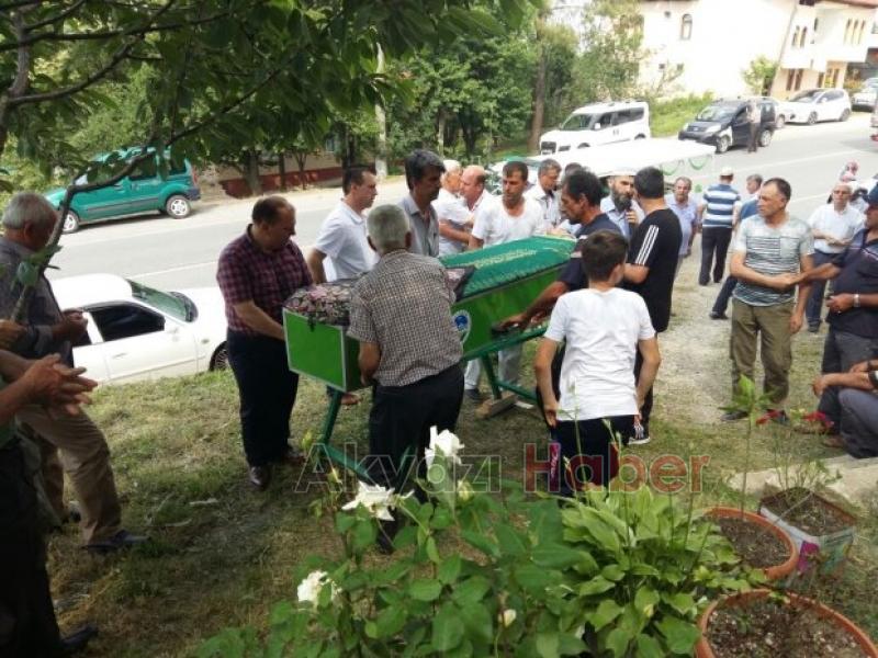 Muhtar Osman Özdağın Teyzesi Son Yolculuğuna Uğurlandı