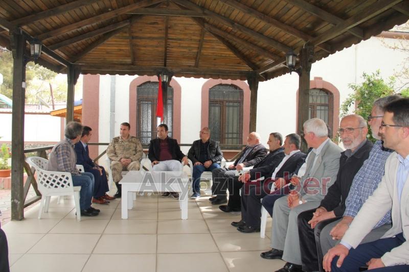 Muhtarlar Akyazı'ya Döndü