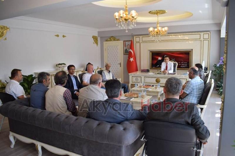 Muhtarlardan Kaymakama hayırlı olsun ziyareti