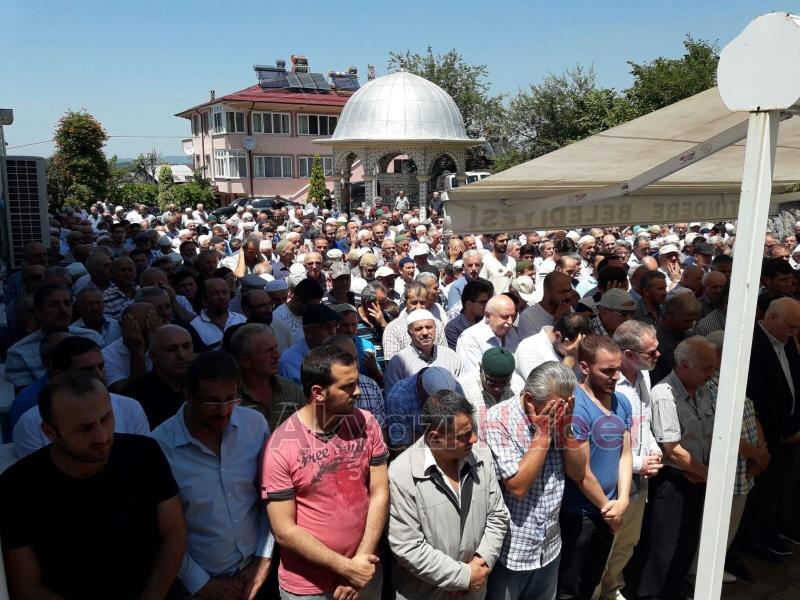 Musa Serdar Defnedildi