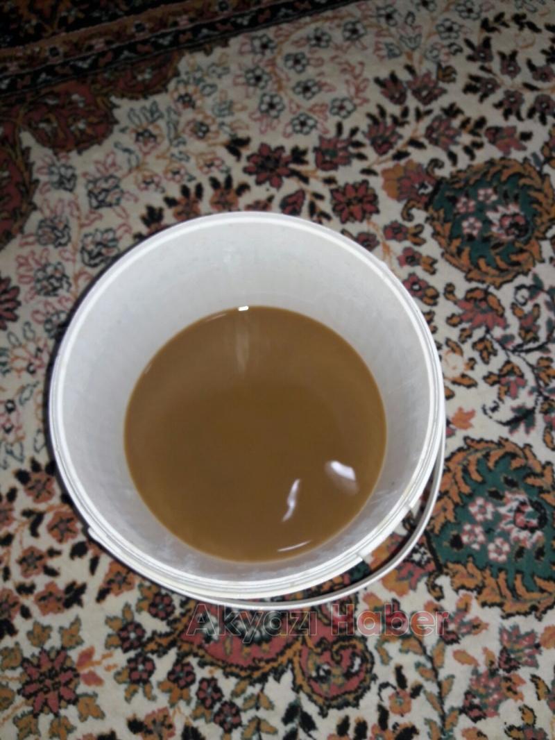 Musluktan Kahverengi Su Akıyor