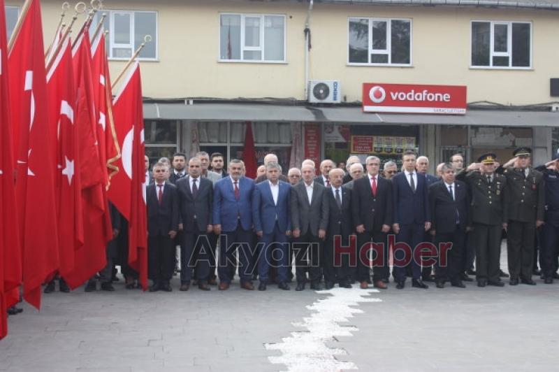 Mustafa Kemal Atatürkün ebediyete intikalinin 80 inci yılı dolayısıyla saygı duruşunda bulunuldu