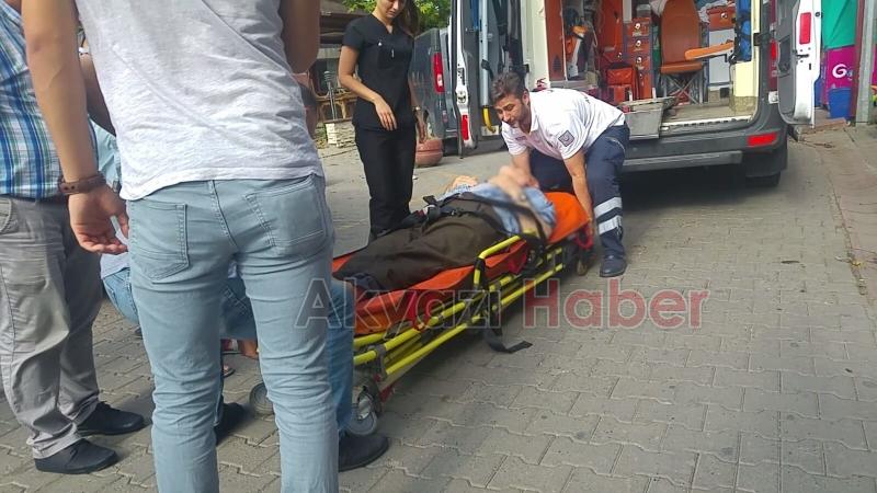 Namaz Sırasında Fenalaşan Yaşlı Adam Hastaneye Kaldırıldı