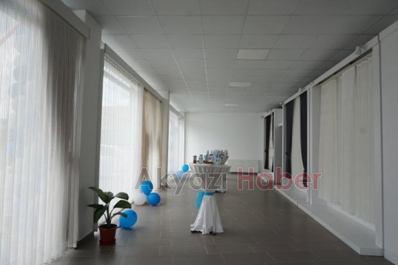 Nayo Perde Dualarla açıldı