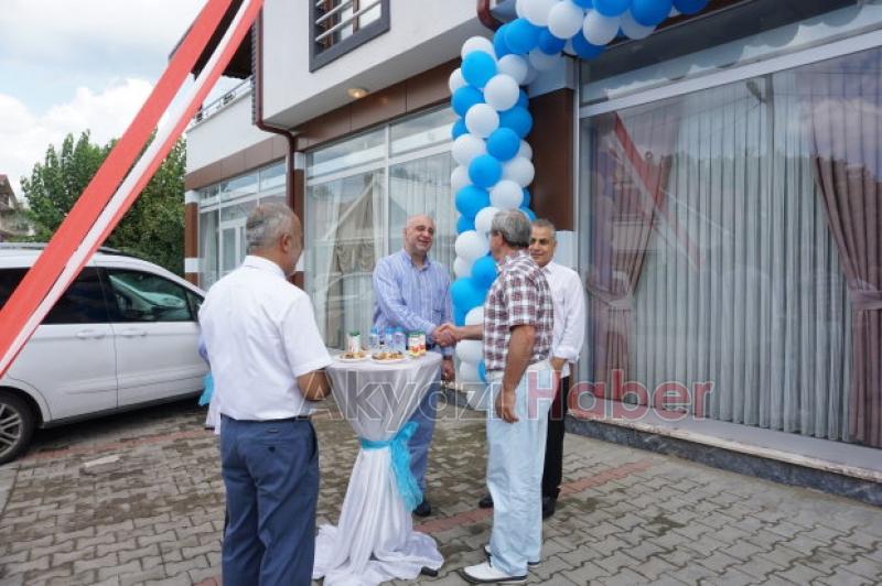 Nayo Perde Dualarla açıldı