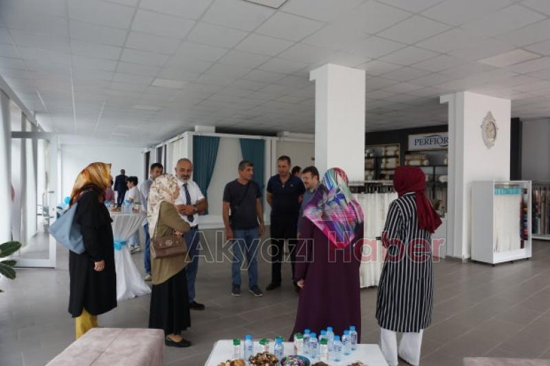 Nayo Perde Dualarla açıldı