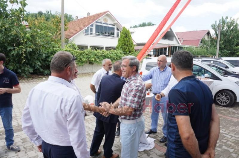 Nayo Perde Dualarla açıldı