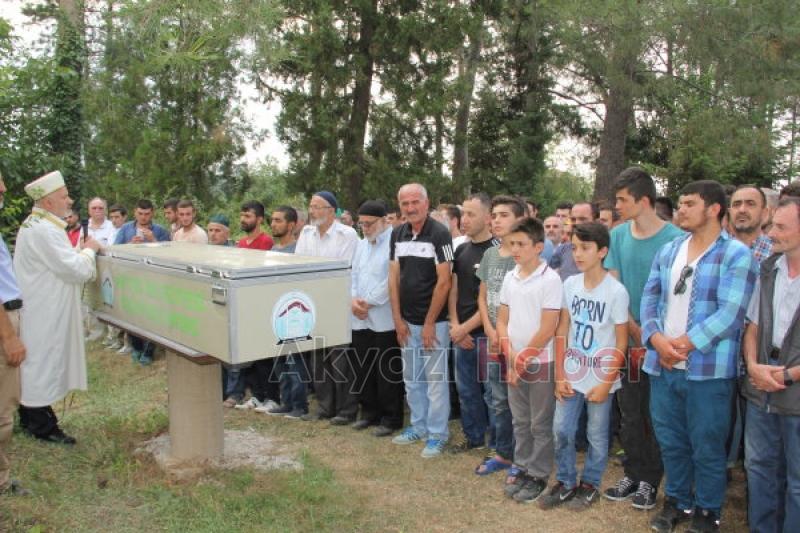 Nebi Karslı Defnedildi