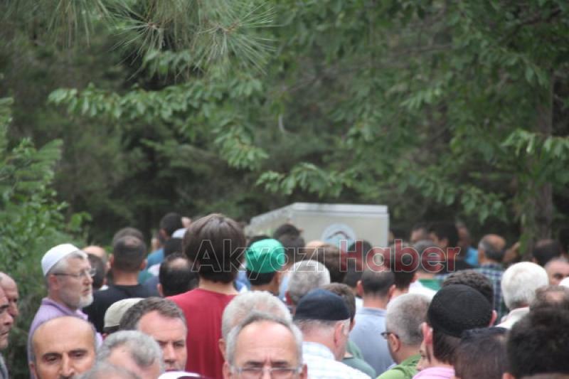 Nebi Karslı Defnedildi