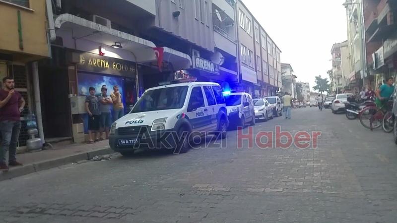 Necati Temel Caddesi'nde Kavga 