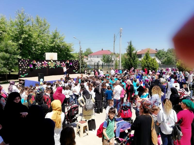 Nevruz Banoğlu İlkokulu'nda Anneler Günü Kutlandı