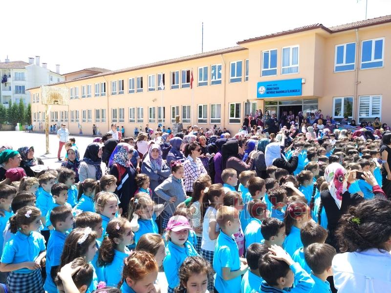 Nevruz Banoğlu İlkokulu'nda Anneler Günü Kutlandı