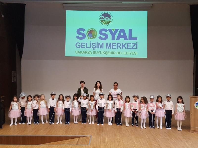 Nevruz Banoğlu İlkokulu öğrencileri yıl sonunda yeteneklerini sergiledi