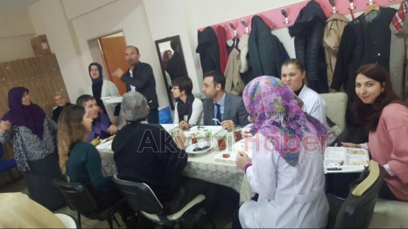  Nevruz Banoğlu İlkokulu’nda Öğretmen Günü etkinliği