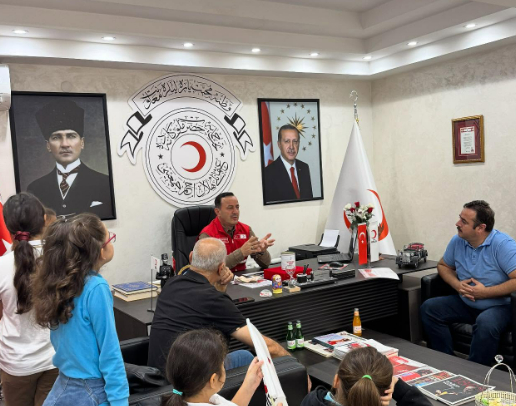 Nevruz Banoğlu öğrencileri Gazzeli çocuklar için bağış topladı