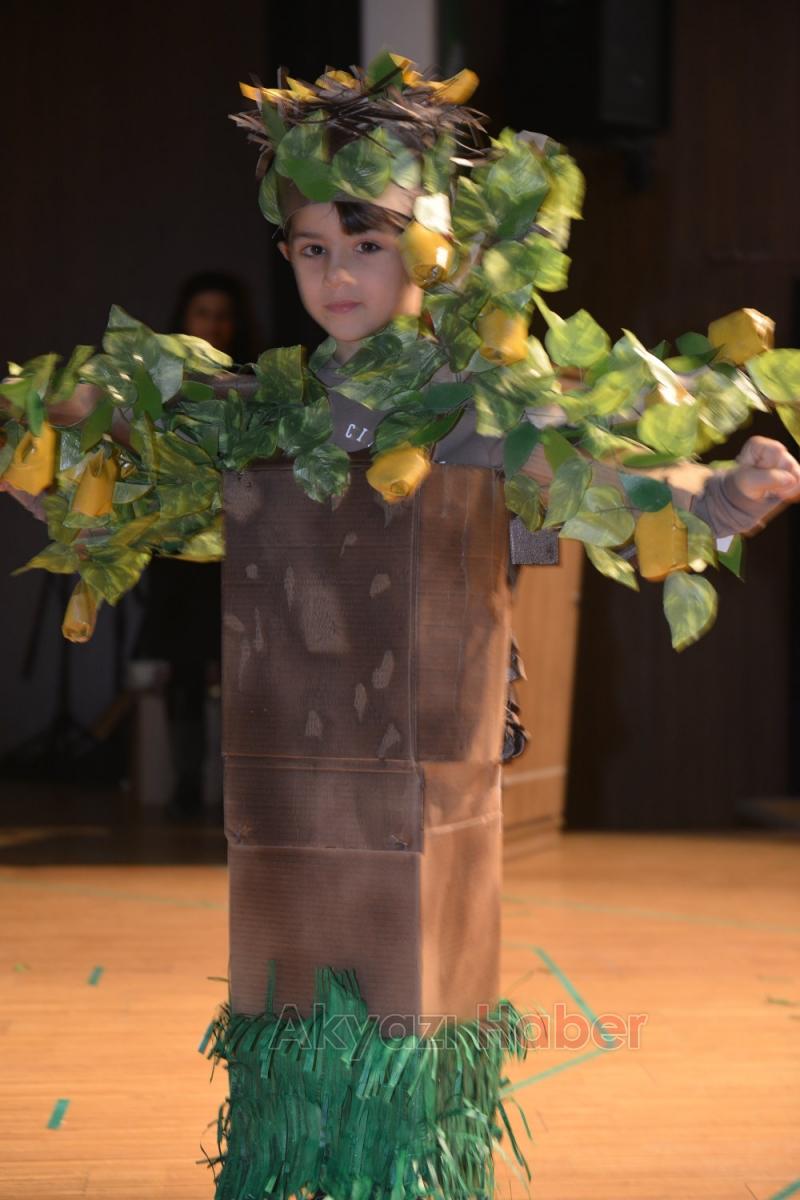 NEVRUZ BANOĞLU’NDAN GERİ DÖNÜŞEN KOSTÜMLER PROJESİ