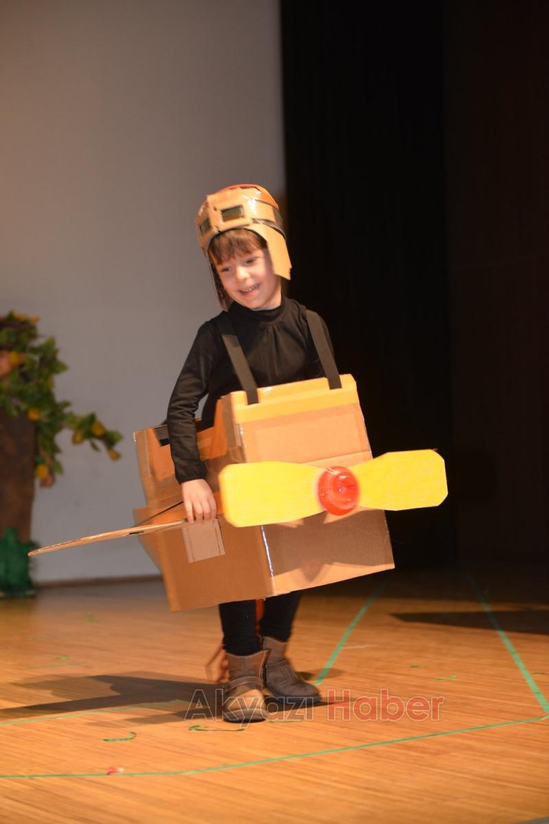 NEVRUZ BANOĞLU’NDAN GERİ DÖNÜŞEN KOSTÜMLER PROJESİ