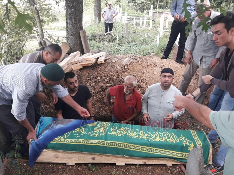 Nevzat Üzbe Dualarla Defnedildi