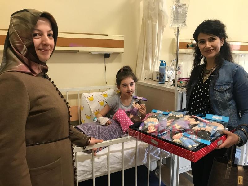 NİLÜFER HATUN MESLEKİ VE TEKNİK ANADOLU LİSESİ DEN ŞiFACI BEBEKLER PROJESi