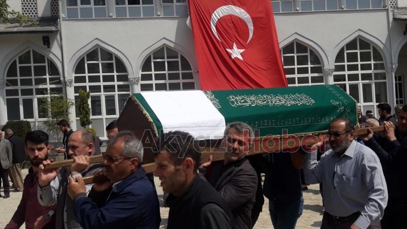 Niyazi Evren Defnedildi