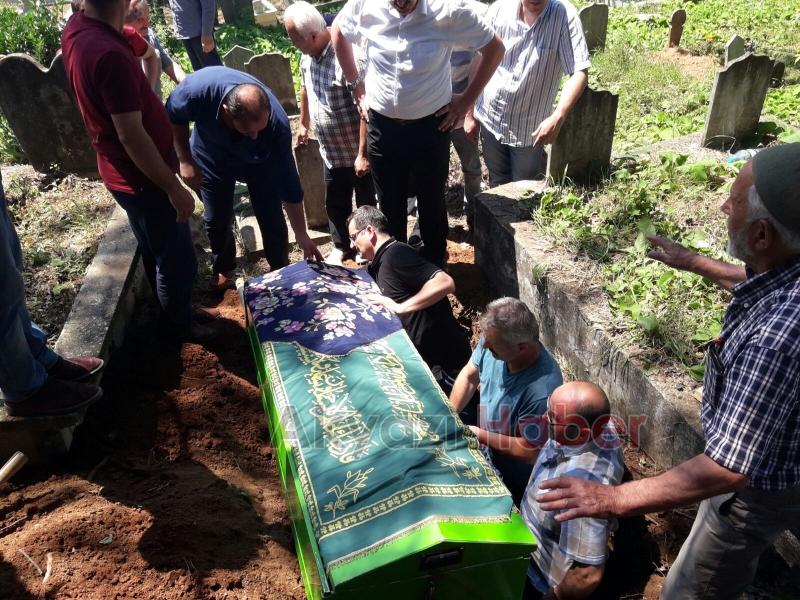 Nuriye Kurt Defnedildi