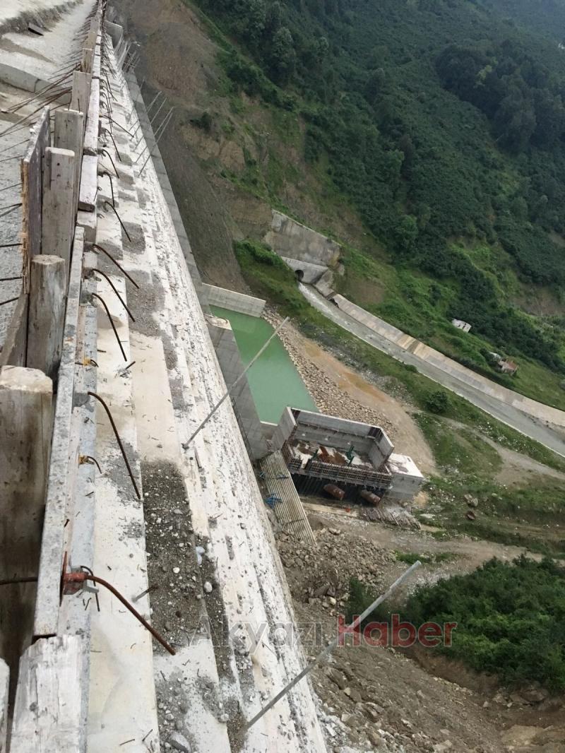 O MAHALLEDE BELİRSİZLİK SÜRÜYOR