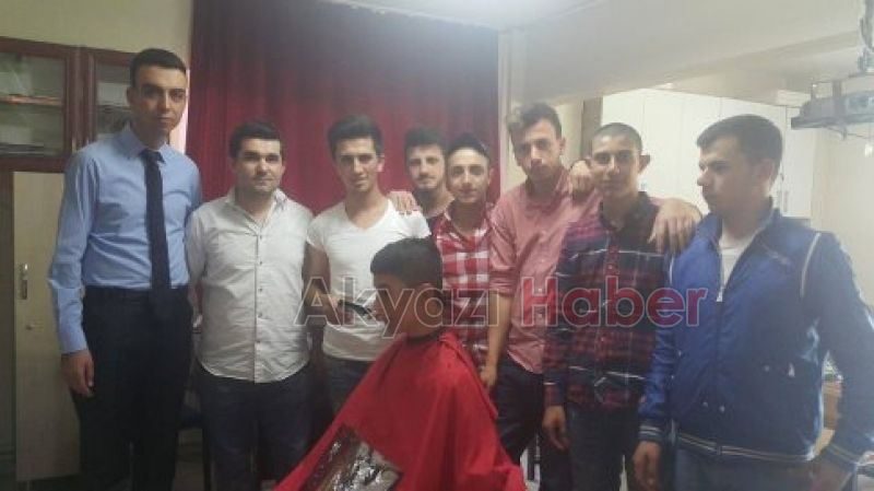 Akyazı Berberler Odası Başkanları Mesleki Eğitim Merkezini Ziyaret Etti