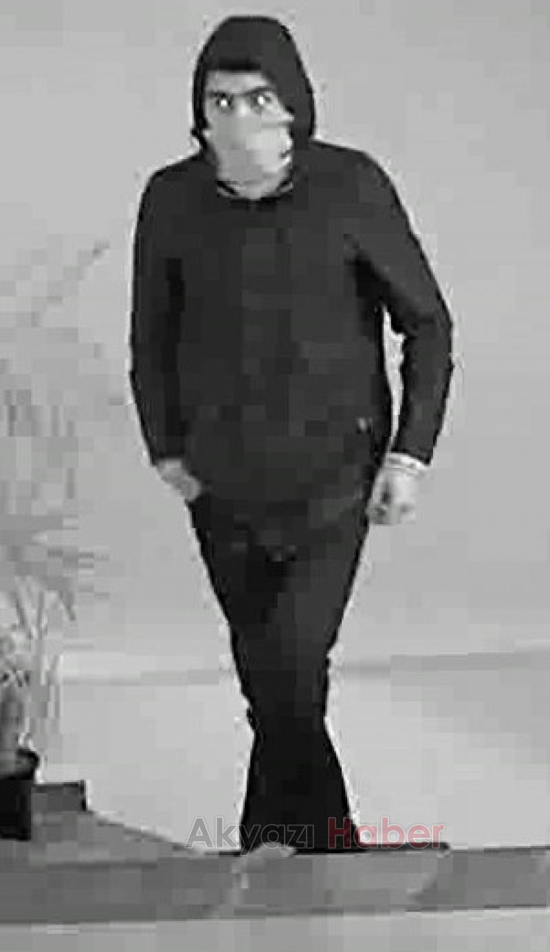 400 bin liralık soygun böyle görüntülendi