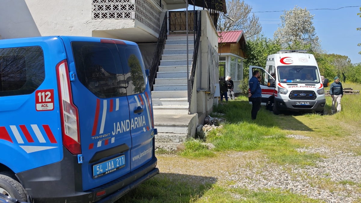 Oğlunu uyandırmak için yanına gitti: Yatakta ölü buldu