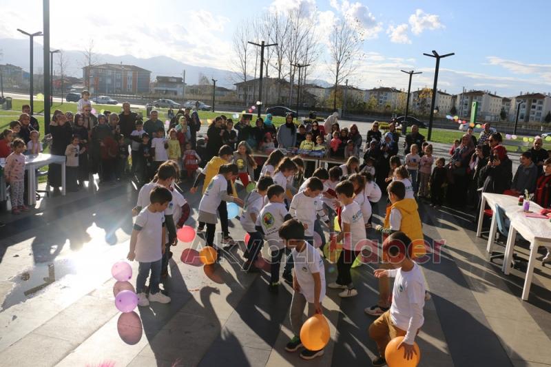 Öğrenciler Akyazı SGM de eğlendi