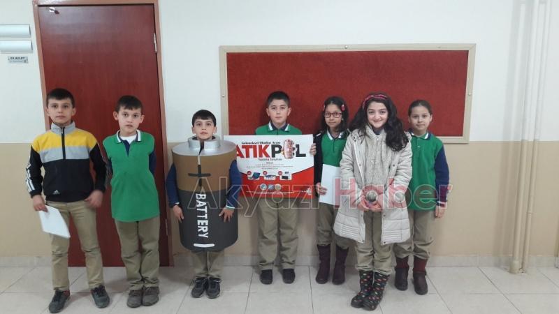 Öğrenciler Atık Pil Toplama Kampanyası Başlattı