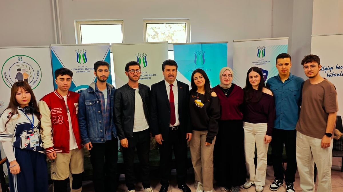 Öğrenciler Konuştu, Rektör Dinledi: Akyazı’da Önemli Buluşma