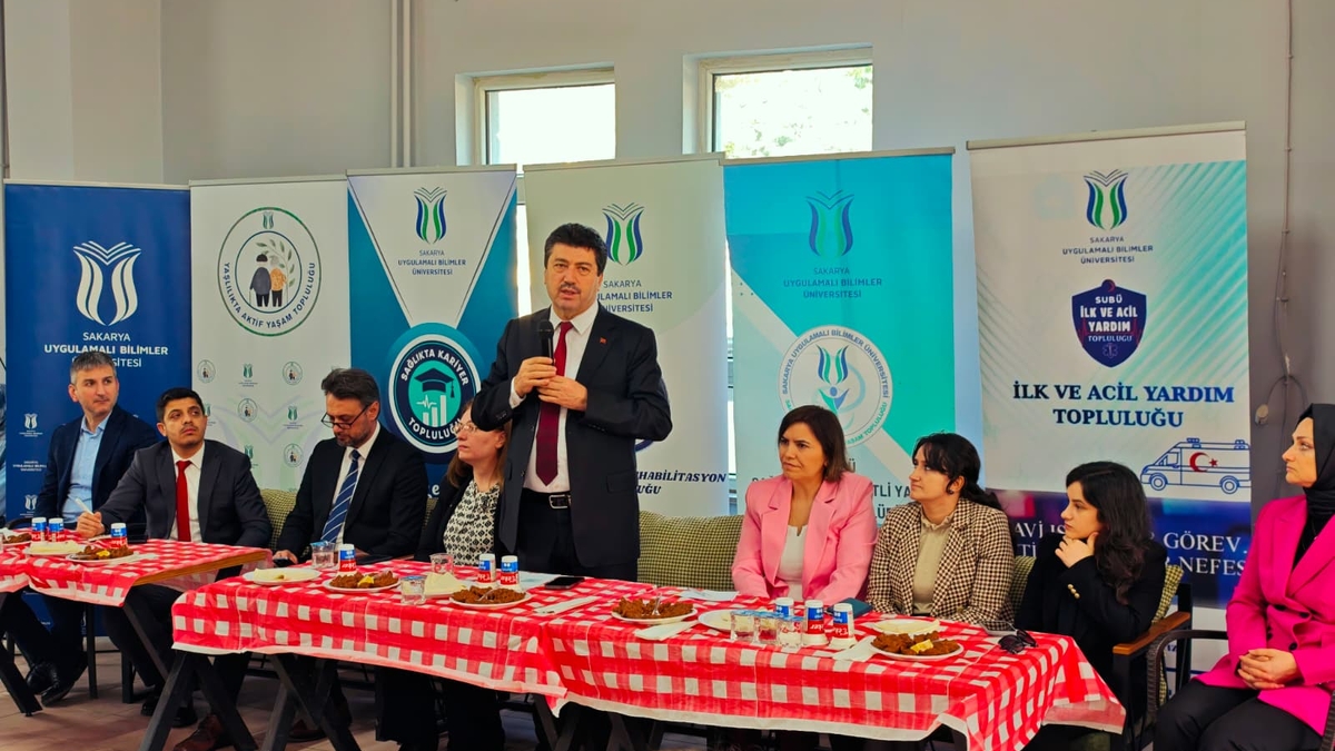 Öğrenciler Konuştu, Rektör Dinledi: Akyazı’da Önemli Buluşma