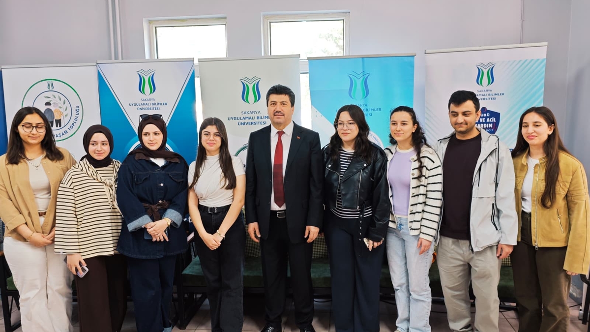 Öğrenciler Konuştu, Rektör Dinledi: Akyazı’da Önemli Buluşma