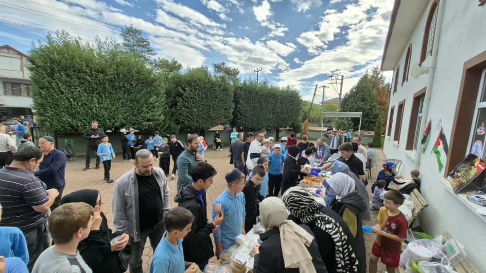 Öğrencilerden Gazze İçin Anlamlı Kermes