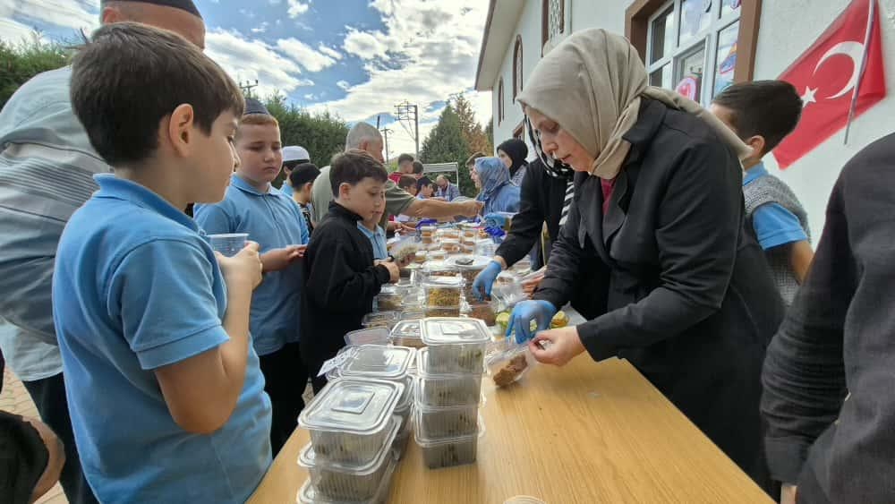 Öğrencilerden Gazze İçin Anlamlı Kermes