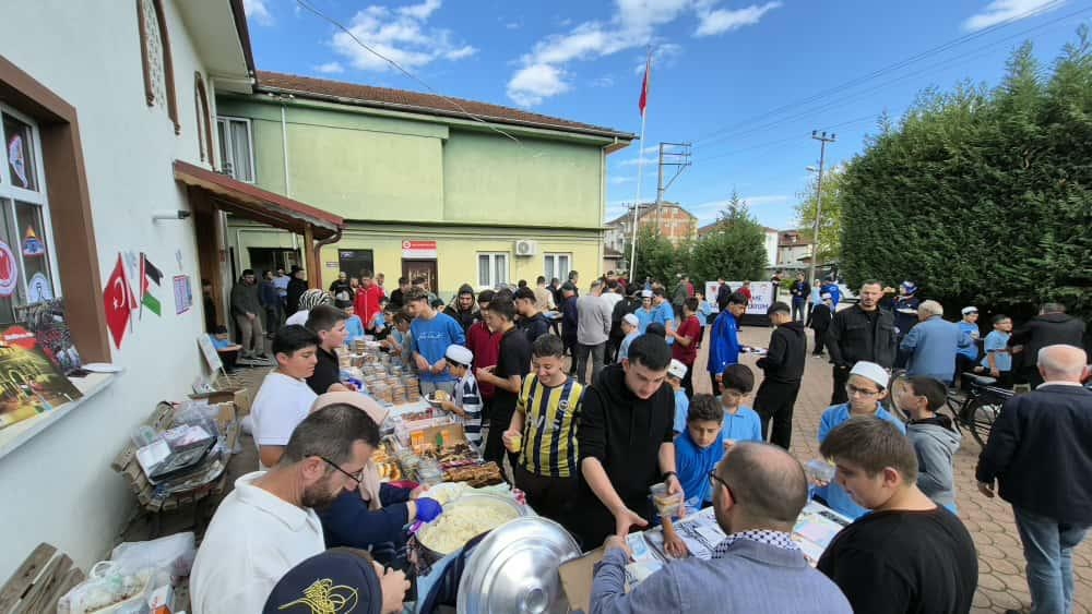 Öğrencilerden Gazze İçin Anlamlı Kermes
