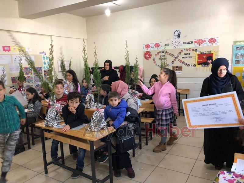 Öğrencilere En Güzel Karne Hediyesi