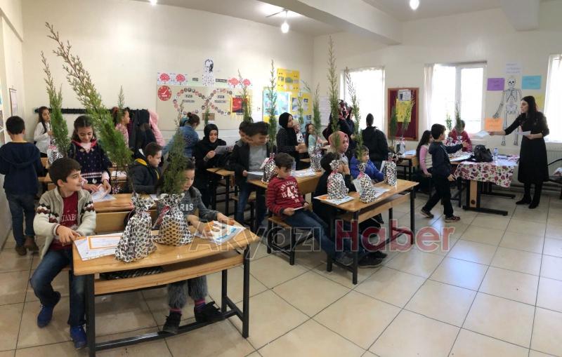 Öğrencilere En Güzel Karne Hediyesi