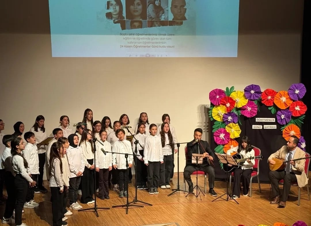 Öğretmen için çal klibi büyük ilgi gördü