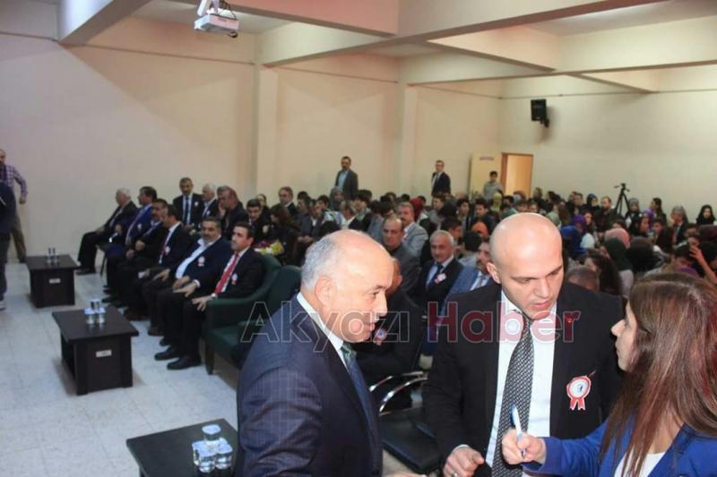 Öğretmenler Günü Akyazı’da Coşkuyla Kutlandı