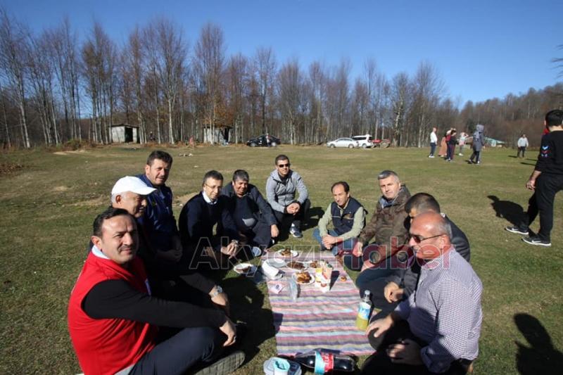 Öğretmenler Günü Dolayısıyla Doğa Yürüyüşü Yapıldı
