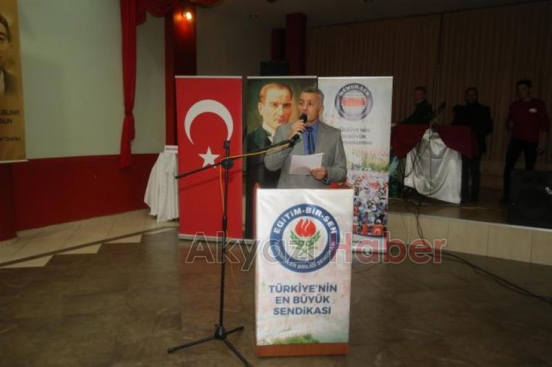 ÖĞRETMENLER GÜNÜ DÜZENLENEN YEMEK PROGRAMI İLE KUTLANDI