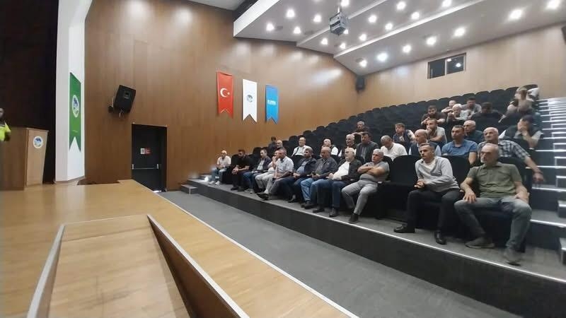 Okul servis şoförlerine güvenli taşımacılık eğitimi
