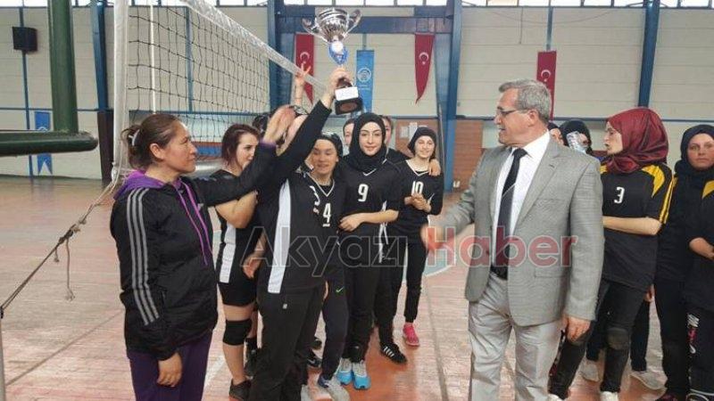 OKUL SPORLARI LİSE GENÇ KIZLAR FİNALİ YAPILDI