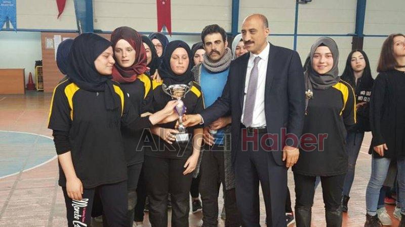 OKUL SPORLARI LİSE GENÇ KIZLAR FİNALİ YAPILDI
