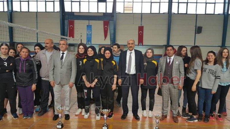 OKUL SPORLARI LİSE GENÇ KIZLAR FİNALİ YAPILDI
